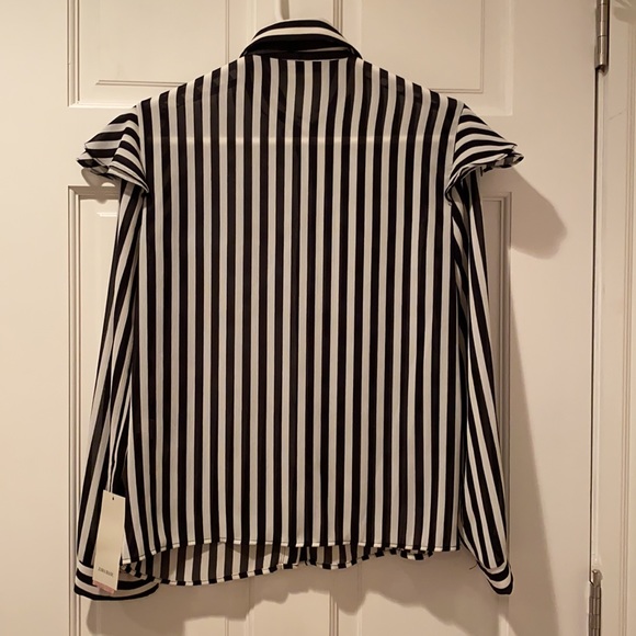 Zara ruffle blouse - Picture 3 of 3